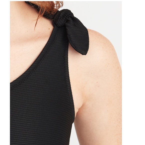 Old Navy Textured-Stripe One-Shoulder Swimsuit - Picture 5 of 5